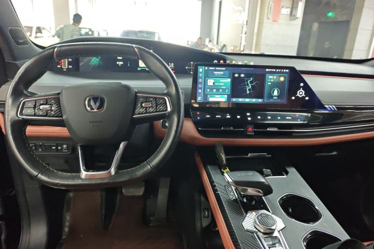 Used CHANGAN UNI-K 2023 2.0T Two-Wheel Drive Yue Ling Trim