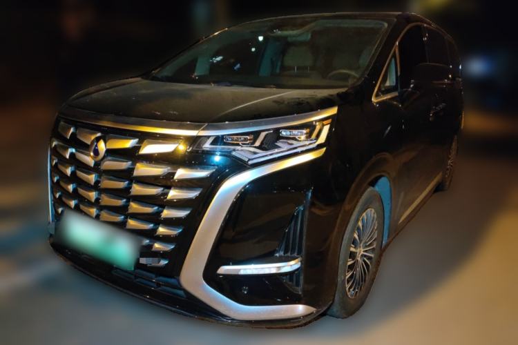 Used Denza D9 2022 DM-i 1040 Prestige Model