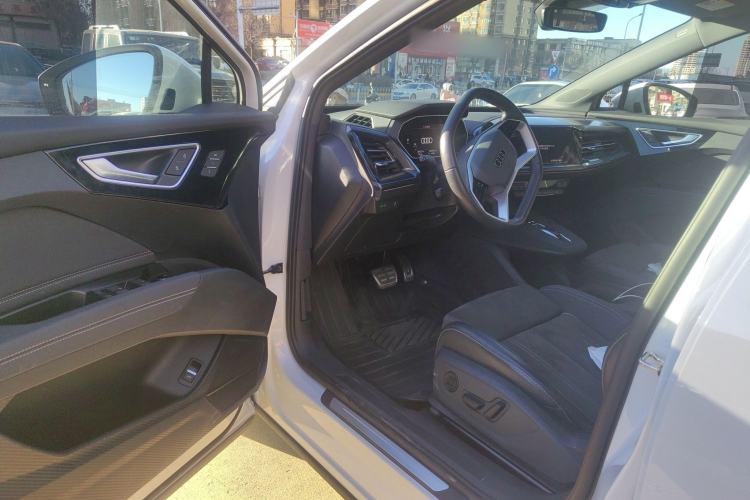 Used Audi Q4 e-tron 2022 50 e-tron quattro Visionary Edition