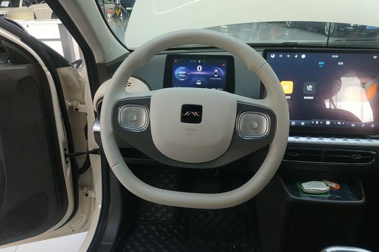 Used JAC Yiwei 3 2023 505km Pro