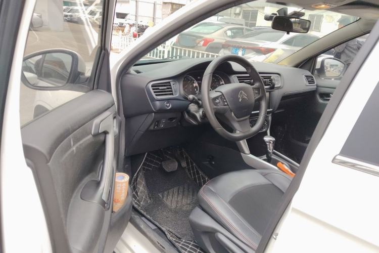 Used Citroen C3-XR 2015 1.6L Automatic Smart Version Driver Seat