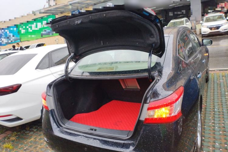 Used Nissan Sylphy 2012 1.6 XL Manual Luxury Edition Trunk