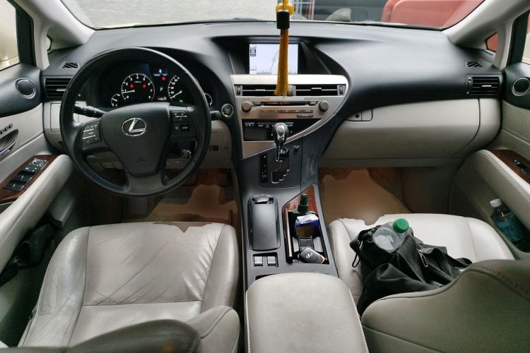 Used Lexus RX Classic 2011 270 Luxury Edition Center Console