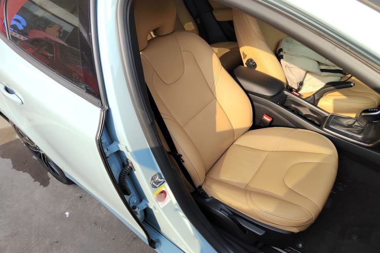 Used Volvo V40 2017 T3 Zhiyi Edition