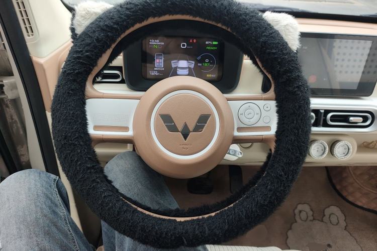 Used Wuling Hongguang MINIEV 2024 3rd Generation 215km Advanced Version
