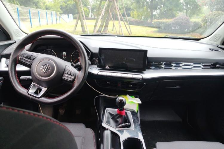Used MG 5 2023 180 DVVT Manual Fashion Edition
