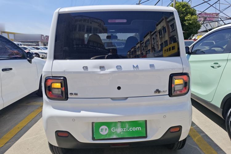 Used Geely Galaxy Panda 2023 Panda Mini 200km Endurance Bear
