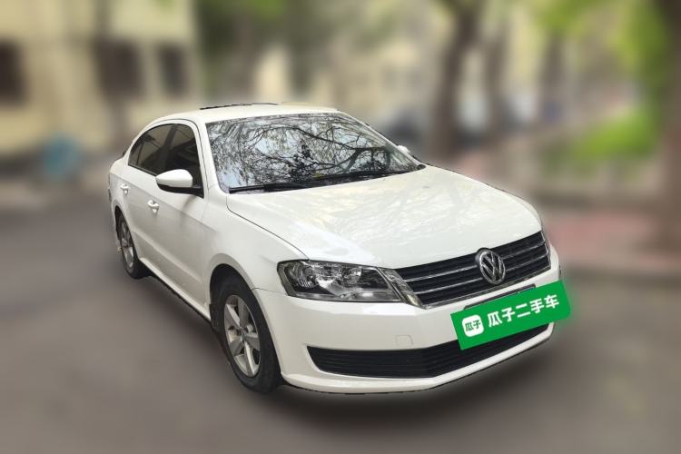 Used Volkswagen Lavida 2013 Revised Classic 1.6L Manual Fashion Edition Front Right 45 Deg