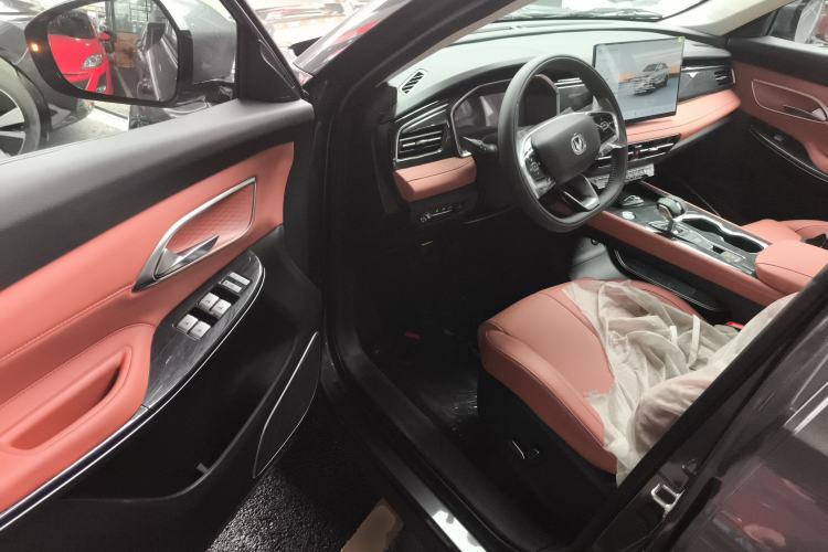 Used CHANGAN CS75 2025 Model PRO 1.5T Advanced 7-Seater
