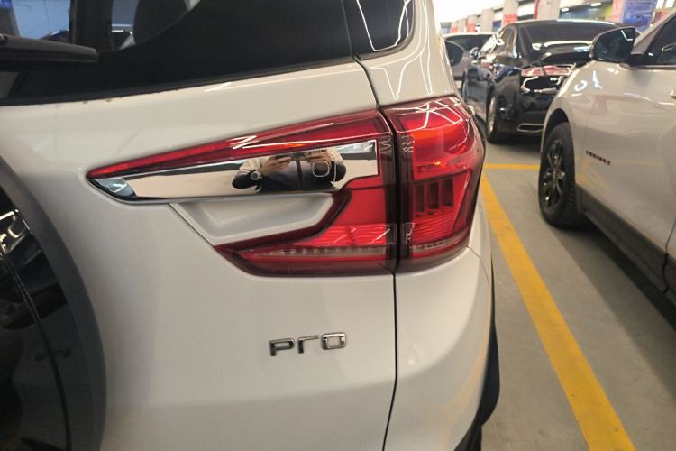 Used BYD Yuan Pro 2021 401 km Luxury Version Exterior 3
