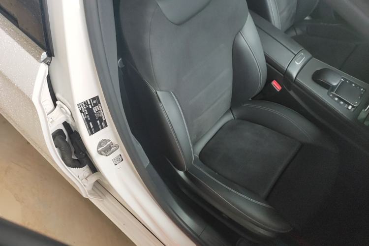 Used Mercedes-Benz A-Class 2020 Restyled A 200 L Sport Sedan Fashion Version
