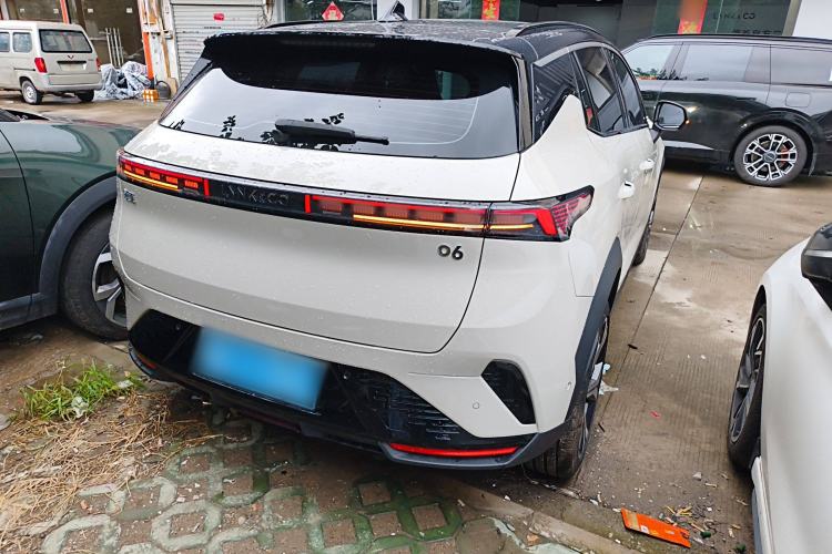 Used Lynk & Co 06 2025 Renew 1.5T Halo Rear Right 45 Deg
