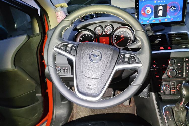 Used Opel Meriva 2013 1.4T Luxury Model
