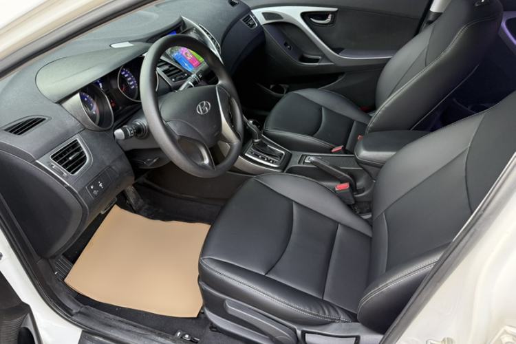 Used Hyundai Elantra (5th Generation / Langdong) 2015 1.6L Automatic Fashion Model
