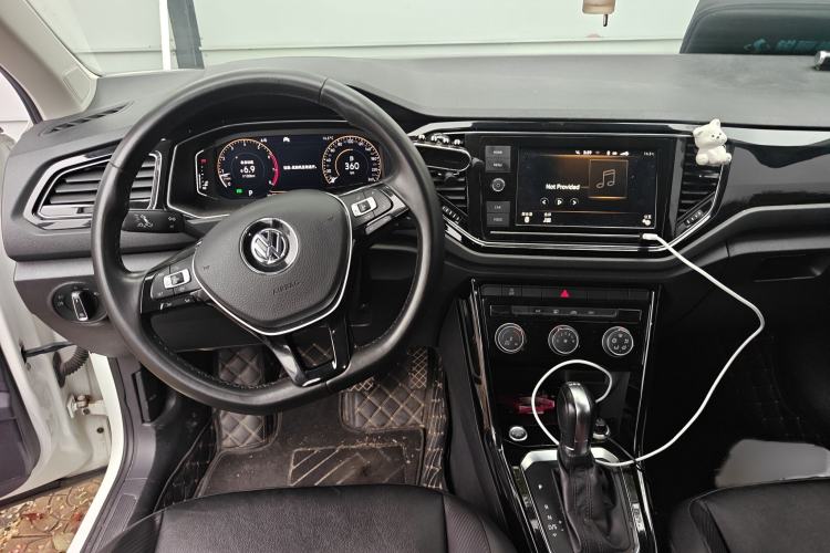 Used Volkswagen T-ROC 2019 280TSI DSG Two-Wheel Drive Comfort Version China VI Standard Steering Wheel
