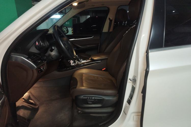 Used BMW X5 2015 xDrive28i