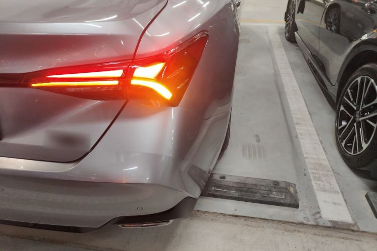 Used Toyota Avalon 2019 2.0L Luxury Edition China VI Standard
