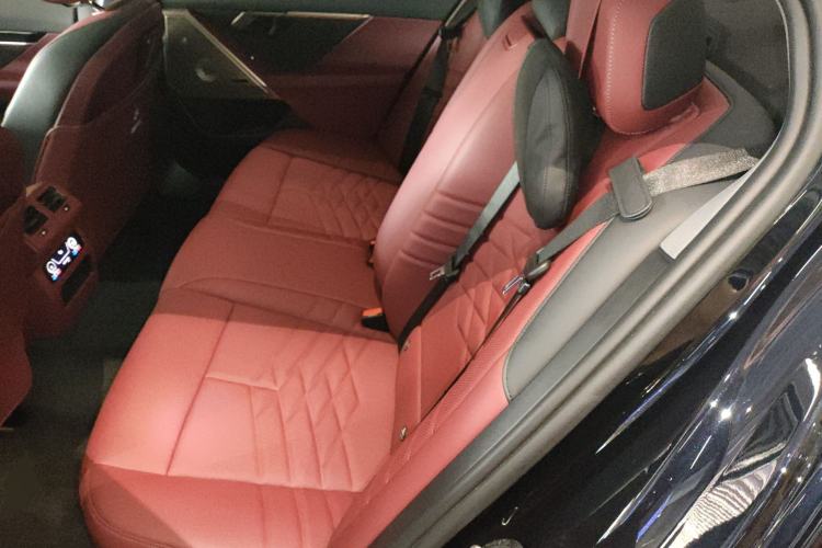 Used BMW 5 Series 2024 530Li Luxury Package Premium Edition
