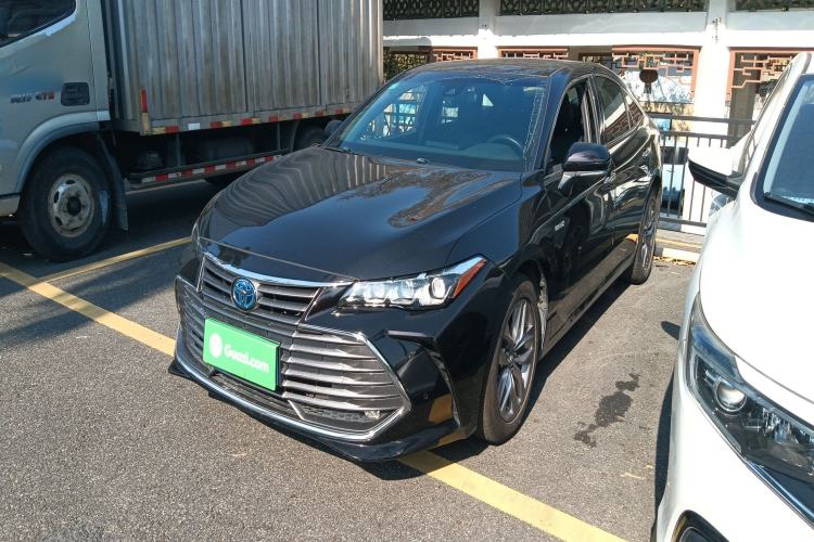 Used Toyota Avalon 2019 Dual-Engine 2.5L Luxury Edition China VI Standard