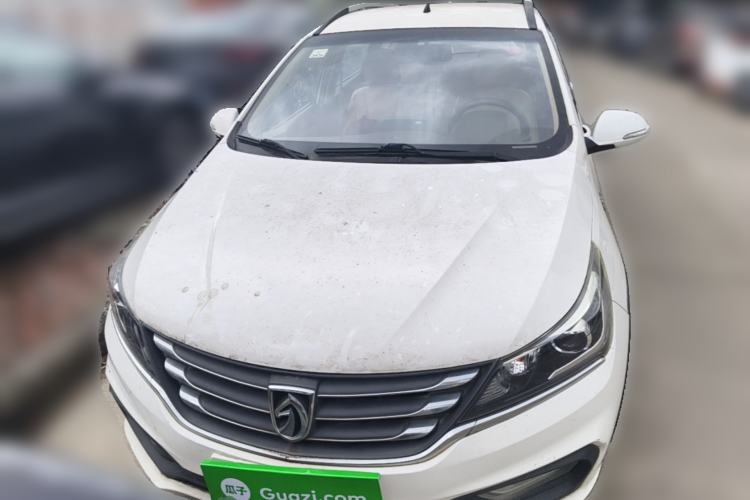 Used Baojun 310W 2017 1.5L Manual Fashion Model China V
