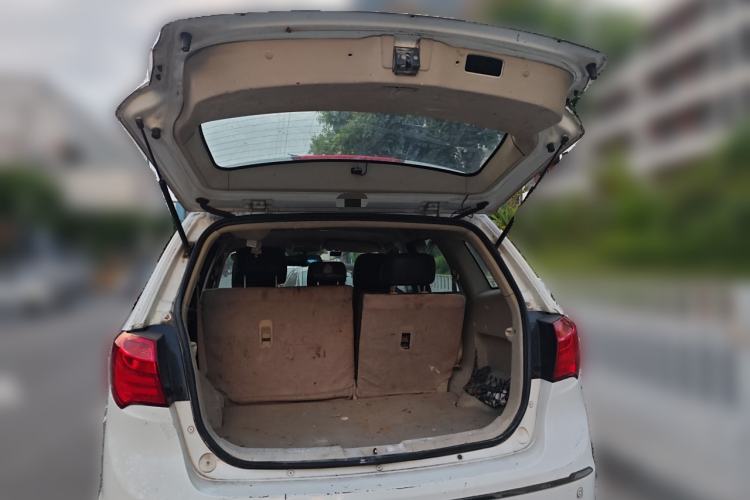 Used Haima S7 2013 2.0L Automatic ZhiShang Version
