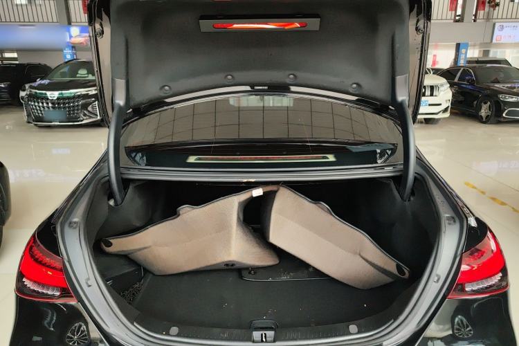 Used Mercedes-Benz E-Class 2023 Facelift E 260 L