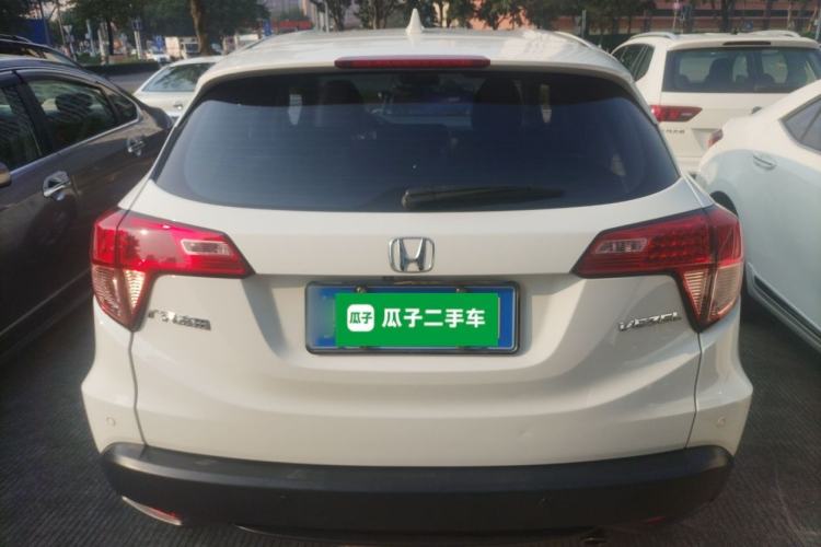 Used Honda Vezel 2016 1.8L CVT Front-Wheel Drive Pioneer Edition