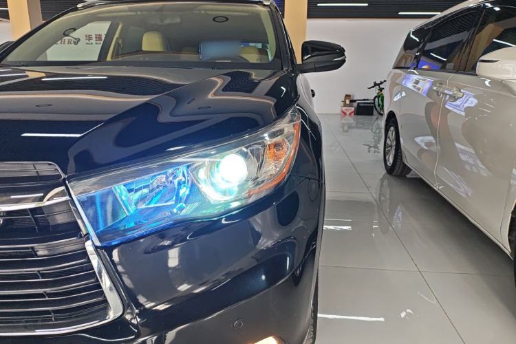 Used Toyota Highlander 2015 2.0T Two-Wheel Drive Elite Edition 7 Seats
