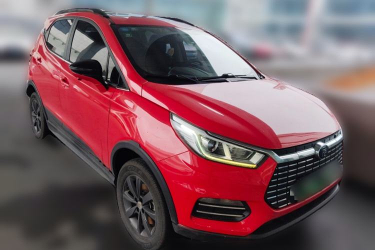 Used BYD Yuan New Energy 2018 EV360 Smart Connect Cool Edition Front Right 45 Deg