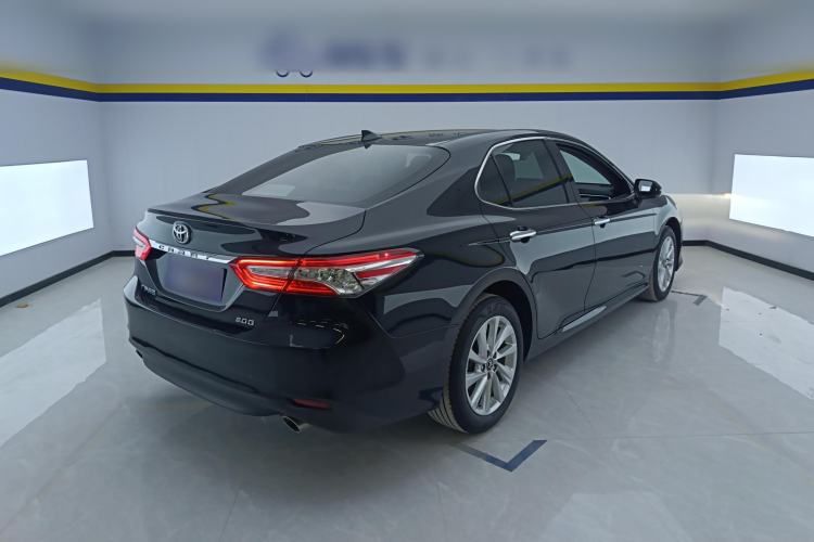 Used Toyota Camry 2021 2.0G Luxury Edition
