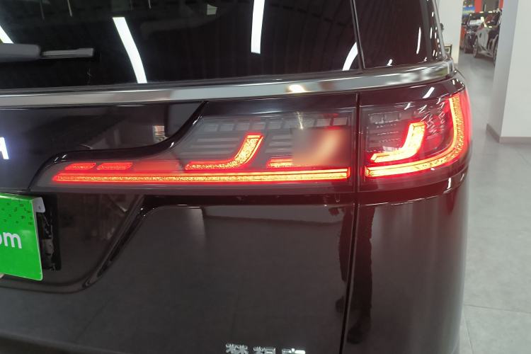 Used VOYAH Dream 2025 PHEV Four-Wheel-Drive Flagship Kunpeng Edition