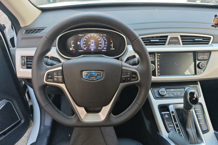 Used Geely Auto Emgrand X7 Sport 2018 1.8TD Automatic Two-Wheel Drive Smart Connect 4G Internet Edition
