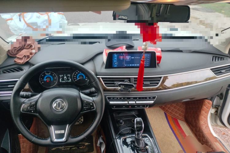 Used Dongfeng Fengon 580 2017 1.5T CVT Smart Style Model Center Console