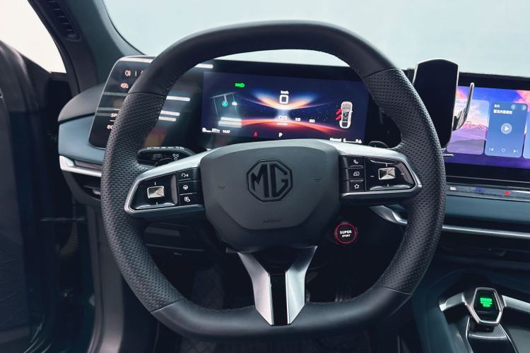 Used MG 7 2023 2.0T Automatic Hunter Luxury Edition
