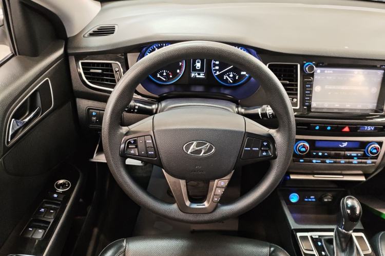 Used Hyundai Mistra 2014 1.8L Automatic Smart GLS