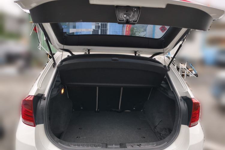 Used BMW X1 2015 sDrive18i Fashion Upgrade Edition Trunk