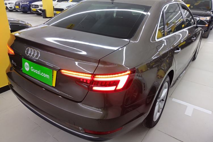 Used Audi A4L 2018 30th Anniversary Edition 30 TFSI Ambition Model Rear Right 45 Deg