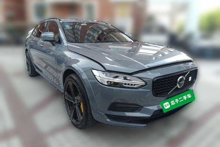 Used Volvo V90 2022 Cross Country B5 AWD Smart Range Edition