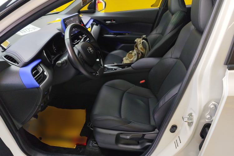 Used Toyota IZOA 2020 2.0L Yichi Version