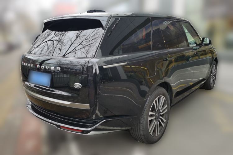 Used Land Rover Range 2024 3.0 L6 400 PS Extended Luxury Edition Rear Right 45 Deg