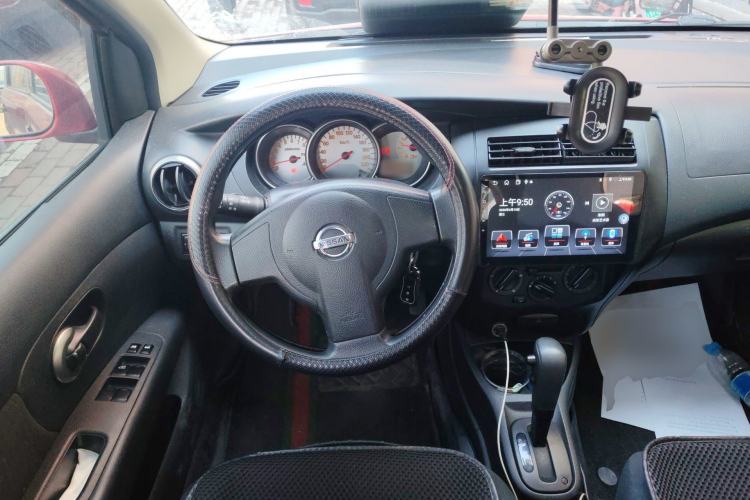 Used Nissan Livina 2010 Jingyue Edition 1.6L Automatic All-in-One Model Steering Wheel