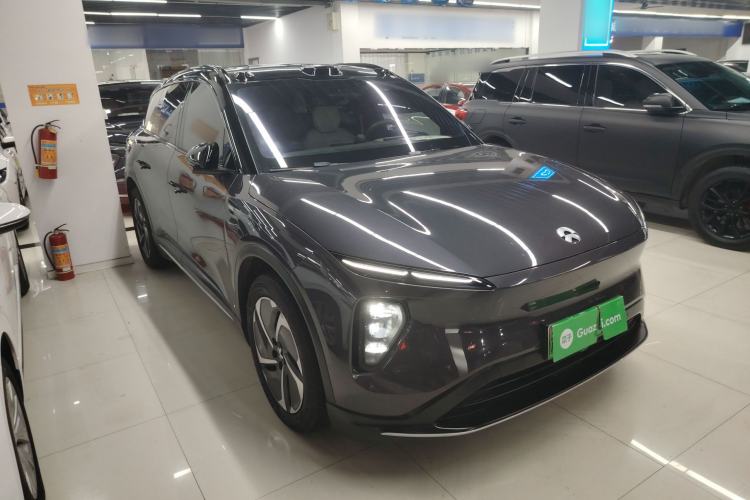 Used Nio ES6 2024 75 kWh Front Right 45 Deg