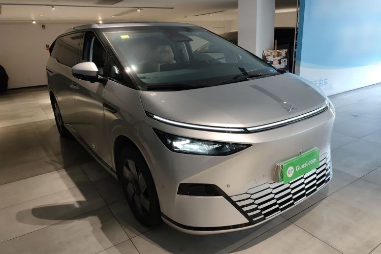 Used XPeng X9 2024 610 Long-Range Pro
