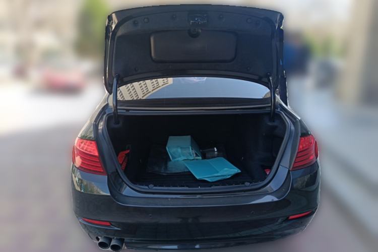 Used BMW 5 Series 2014 530Li Leading Model Trunk