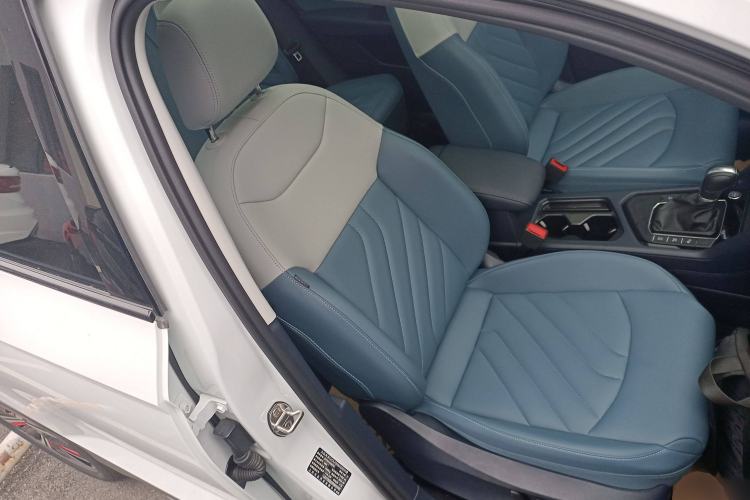 Used Volkswagen Tharu 2024 300TSI Two-Wheel-Drive Moon Luxury Edition