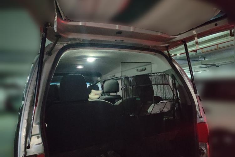 Used JAC Group Refine 2011 2.0L Shuttle Gasoline Standard Edition HFC4GA3