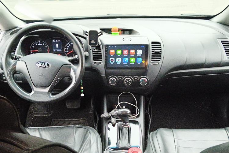 Used Kia K3 2016 1.6L Automatic GL Center Console