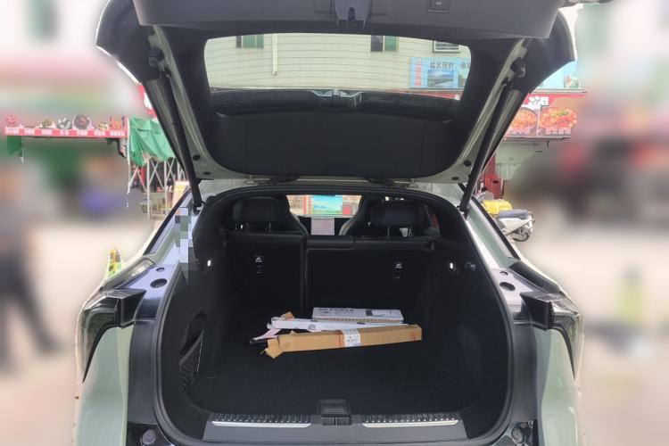 Used HiPhi Y 2023 560 km Pioneer Edition Trunk