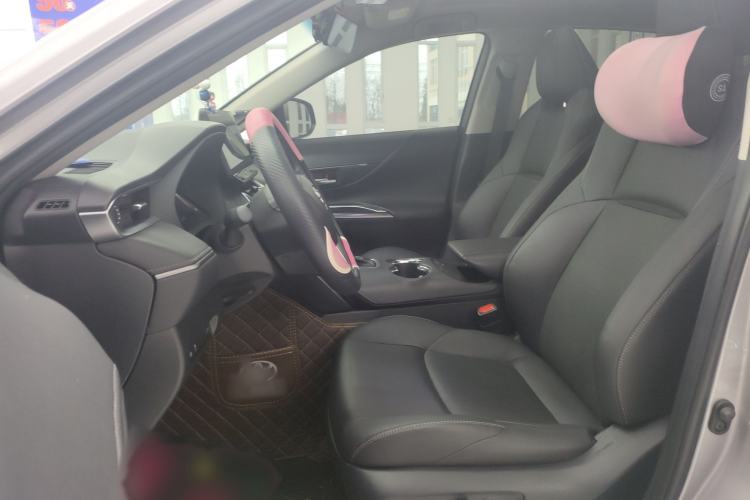 Used Toyota Venza 2023 2.0L CVT Two-Wheel Drive Prestige Version Left Rear Seat