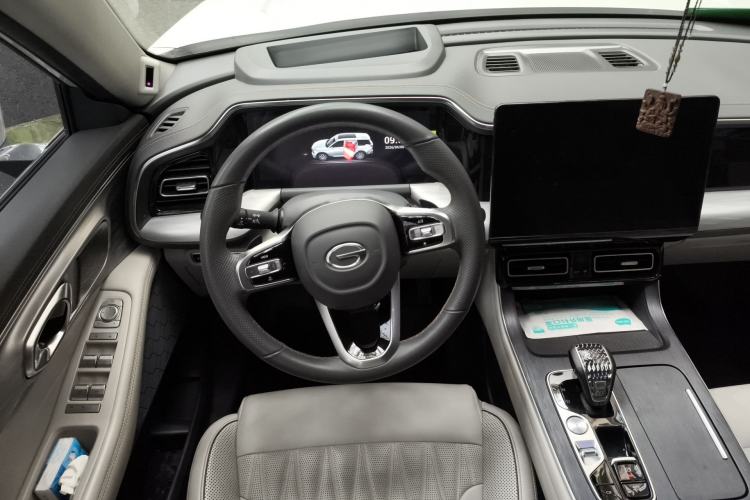 Used GAC Trumpchi GS8 2022 Flagship Series 2.0 TGDI Four-Wheel Drive Luxury Smart Connectivity Version (7 Seats) Steering Wheel